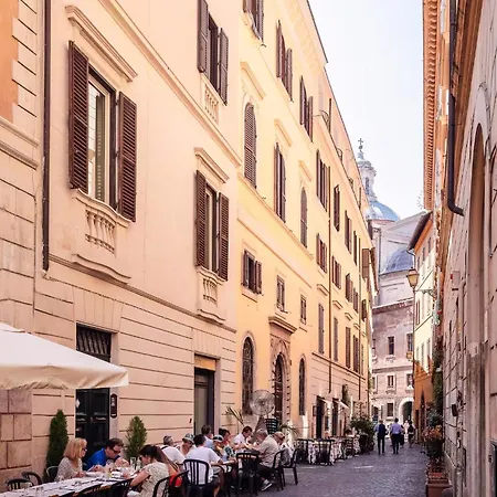 Navona Boutique House